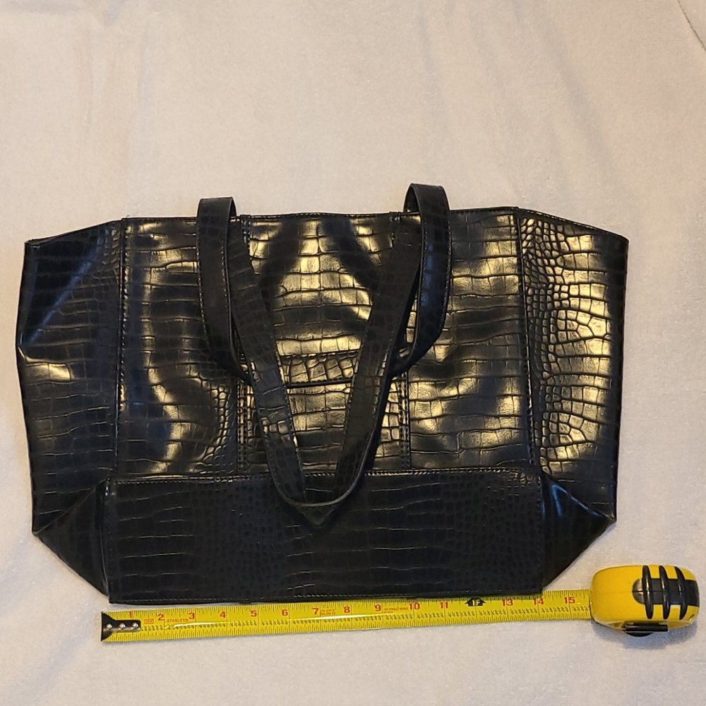 NEIMAN MARCUS Faux Croc Style Tote NWOT
